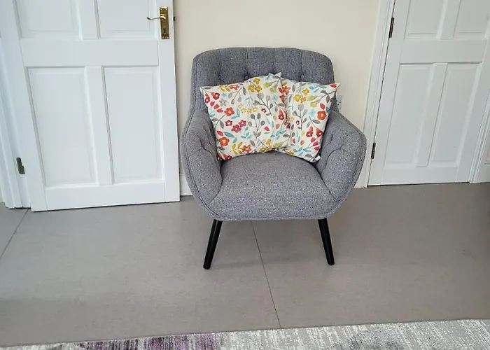 1 Bed Retreat-sleeps 2-secure Parking-garden Apartamento *