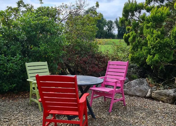 1 Bed Retreat-sleeps 2-secure Parking-garden Ennis